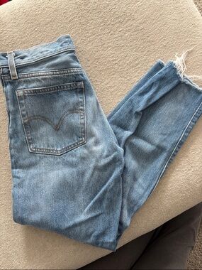 Levi’s Wedgie Straight Cropped Jeans